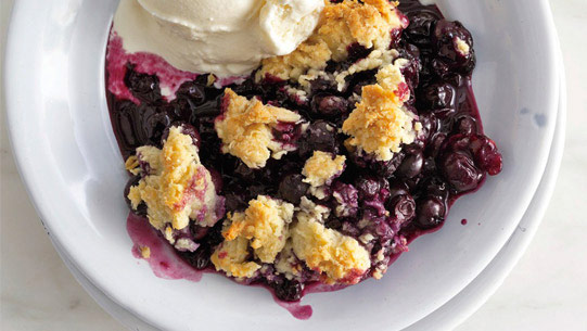 Blueberry–drop biscuit cobbler
